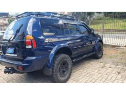 MITSUBISHI - PAJERO - 2000/2001 - Azul - R$ 49.999,00