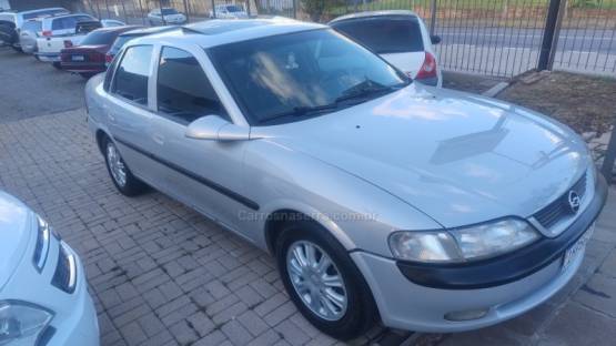 CHEVROLET - VECTRA - 1998/1998 - Prata - R$ 25.999,00