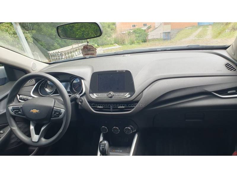 CHEVROLET - ONIX - 2020/2020 - Prata - R$ 69.999,00