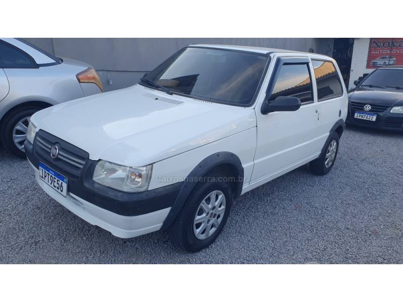 FIAT - UNO - 2009/2010 - Branca - R$ 23.900,00