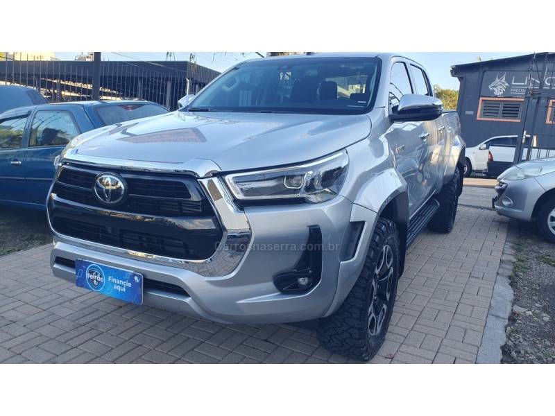 TOYOTA - HILUX - 2025/2025 - Prata - R$ 369.999,00