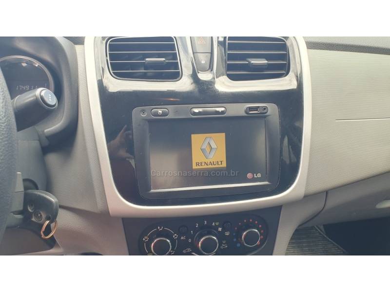 RENAULT - LOGAN - 2013/2014 - Marrom - R$ 34.999,00