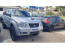 MITSUBISHI - PAJERO SPORT - 2006/2007 - Prata - R$ 59.999,00