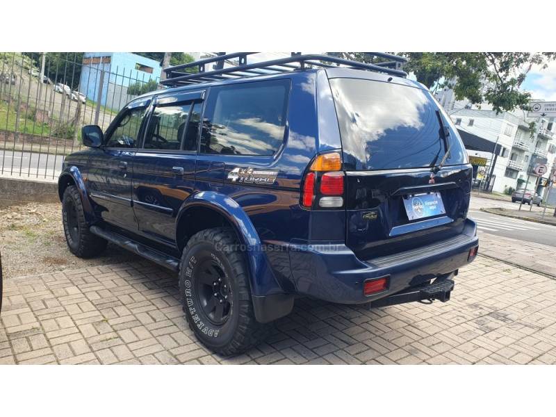 MITSUBISHI - PAJERO - 2000/2001 - Azul - R$ 49.999,00