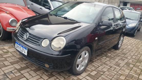 VOLKSWAGEN - POLO - 2003/2003 - Preta - R$ 24.900,00