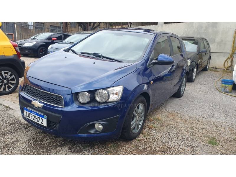 CHEVROLET - SONIC - 2012/2013 - Azul - R$ 43.999,00