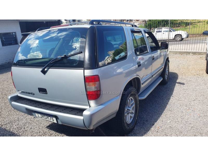 CHEVROLET - BLAZER - 2000/2000 - Cinza - R$ 29.900,00