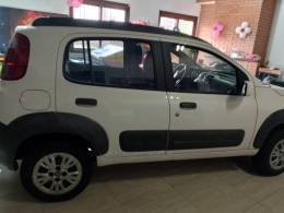 FIAT - UNO - 2011/2012 - Branca - R$ 32.990,00