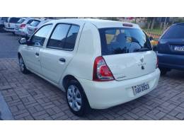 RENAULT - CLIO - 2013/2014 - Branca - R$ 31.900,00