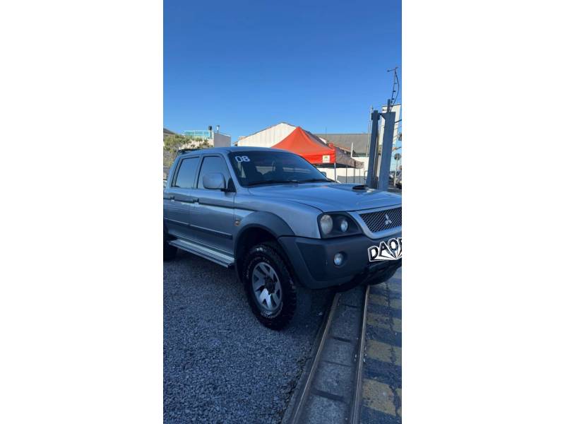 MITSUBISHI - L200 - 2007/2008 - Cinza - R$ 59.999,00