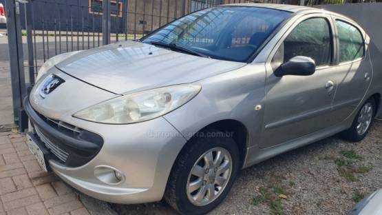 PEUGEOT - 207 - 2010/2011 - Prata - R$ 23.900,00