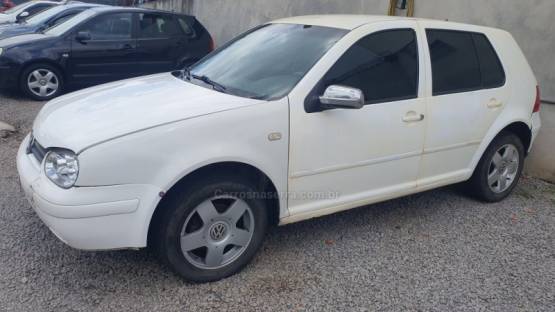 VOLKSWAGEN - GOLF - 2001/2001 - Branca - R$ 29.990,00