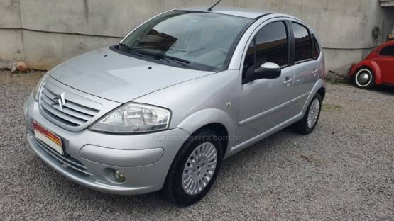 CITROËN - C3 - 2007/2008 - Prata - R$ 23.999,00