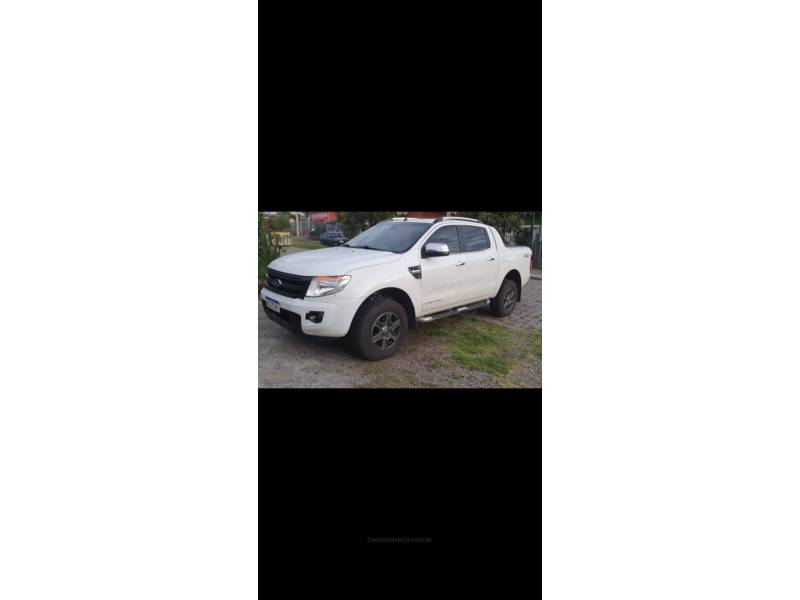 FORD - RANGER - 2014/2014 - Branca - R$ 114.999,00