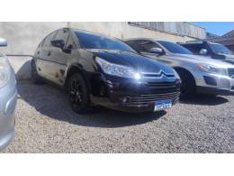 CITROËN - C4 - 2013/2014 - Preta - R$ 39.999,00
