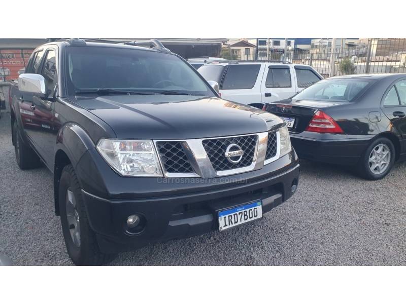 NISSAN - FRONTIER - 2009/2009 - Preta - R$ 79.999,00