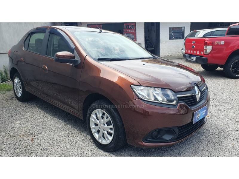 RENAULT - LOGAN - 2013/2014 - Marrom - R$ 34.999,00