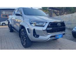TOYOTA - HILUX - 2025/2025 - Prata - R$ 369.999,00