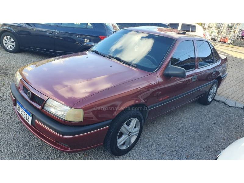 CHEVROLET - VECTRA - 1994/1995 - Vermelha - R$ 17.990,00