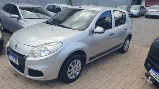 RENAULT - SANDERO - 2011/2012 - Prata - R$ 29.999,00