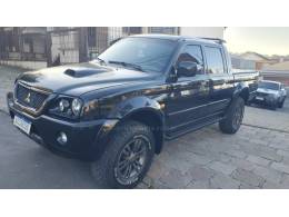 MITSUBISHI - L200 - 2004/2005 - Preta - R$ 54.999,00