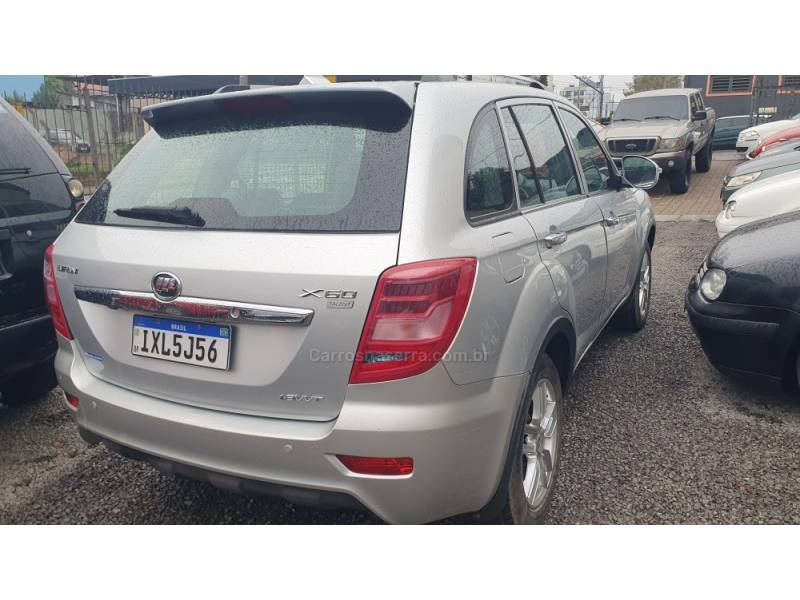 LIFAN - X60 - 2015/2016 - Prata - R$ 45.900,00