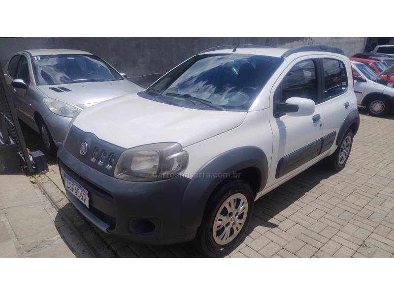 FIAT - UNO - 2011/2012 - Branca - R$ 29.999,00