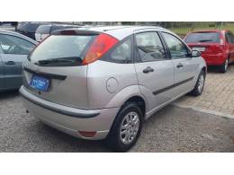 FORD - FOCUS - 2006/2007 - Prata - R$ 24.999,00