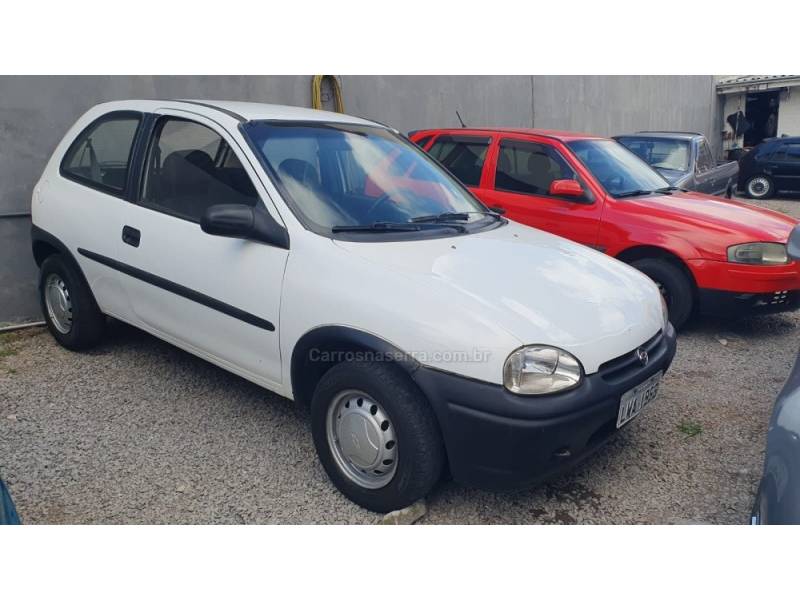 CHEVROLET - CORSA - 1999/1999 - Branca - R$ 10.999,00
