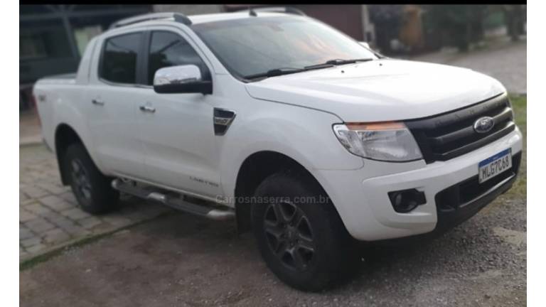FORD - RANGER - 2014/2014 - Branca - R$ 114.999,00