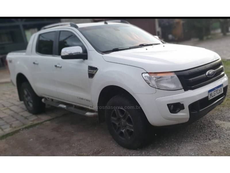 FORD - RANGER - 2014/2014 - Branca - R$ 114.999,00